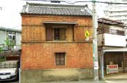 坂下通りにデント構える。08.09.21.