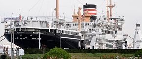 貨客船の氷川丸。'12.11.22.