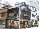 江戸町割りのままの大野屋。05.03.09.