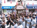 神輿の整備整い渡御再開。07.06.10.