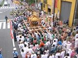 大通りに出れば悠然と渡御です。07.07.29.
