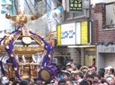ドライミストで神輿も涼しげ。07.09.09.