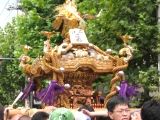 二番江東橋二神輿。唐破風屋根です。06.08.27.