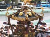 一番目に宮入した宮本神輿。06.09.10.