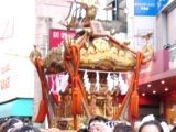 ドッシリ構えた唐破風屋根の町内神輿「四丁目」06.09.24.