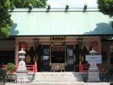 蝉時雨のなかの天祖神社社殿。07.08.19.