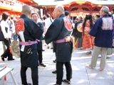 印半纏姿の巡行役員。07.05.12.