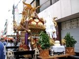 宮元の神輿はさすが貫禄があります。07.05.12.