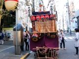 乗るのは桃太郎でしょうか。東上野二丁目の山車。07.05.12.