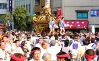 神田市場の千貫神輿が宮入参拝にきました。07.05.13.