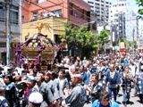 氏子町内は山車と神輿で祭一色です。07.05.20.