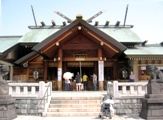 拝殿は木造銅板葺神明造り(昭和63年落成)07.05.27.