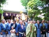 宮入神事の後の七曜会役員達の記念撮影。07.06.03.