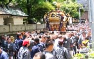 黄色い掛け声が聞こえてくる。07.06.03.