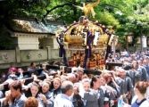 いつの間にか女神輿になっている。07.06.03.