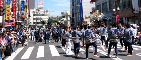 纏い連達の競演です。07.04.29.