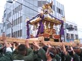 差し上げで前棒担ぎ手は向きかえる。07.07.29.