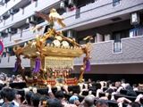 左右に振れながらも前進する。06.05.14.