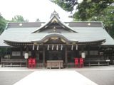 大国魂神社拝殿。06.05.26.