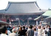 見事な甍の浅草寺の本堂(観音堂)06.05.21.