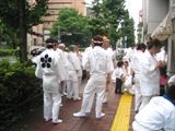 背中の梅の印半纏もくっきり。06.05.28.