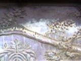 銅板の花のイメージ装飾の右側。05.09.29.