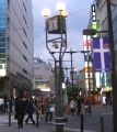 夕暮れの中で銀色に輝く3個の鐘。07.04.06.
