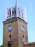 早稲田大学大隈講堂の時計塔。05.05.19.