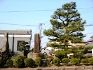 現在の一乗寺の下り松。傍らの武蔵決闘の記念碑は大正10年に建立。07.02.07.