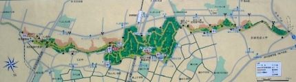 都立小山内裏公園の案内板。07.01.08.