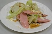 ただ切るだけの魚肉ソーセージさらだ。09.11.28.