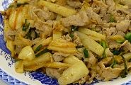 豚肉とほくほく長芋キムチ炒め。10.02.27.