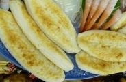 居酒屋の定番笹蒲鉾。'10.10.02.