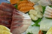刺身は全てのアルコールに合う。'10.10.02.
