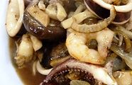 生食の素材たっぷり使った海鮮煮込み。'11.12.03.