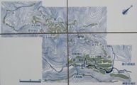 八王子城跡管理棟前の説明タイル版。08.04.03.