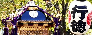 行徳の神輿屋根。'15.10.25.