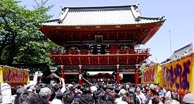 隋神門。昭和50年建造の総檜・入母屋造。'15.05.10.