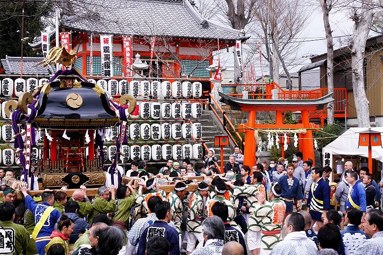 境内から担ぎ出し。'15.03.15.