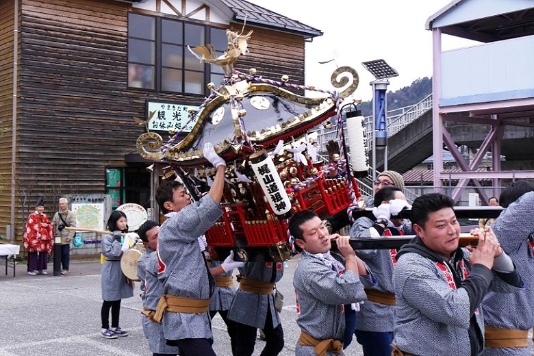 激しく揉む梶山神輿 '16.01.17.