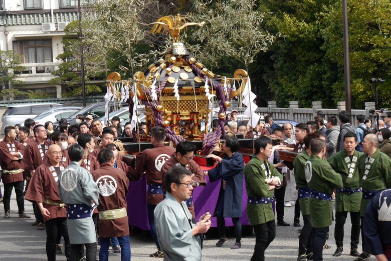 sensoji-keidai.jpg(130278 byte)