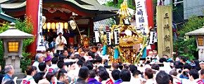 神田三崎町会の宮入。'10.05.03.