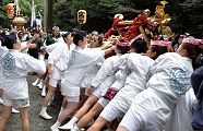 珍しい女性の台座受役。'10.10.31.