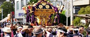 丸太棒の白幡神輿。'13.07.21.