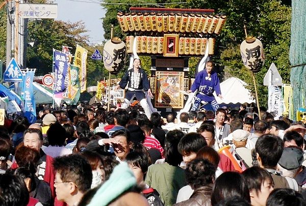 大型万灯の河邊神輿会。'13.10.27.