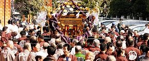 忌竹を立て出発を待つ一之宮。'14.03.18.