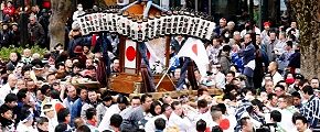 萬歳会の万灯神輿。'14.02.11.