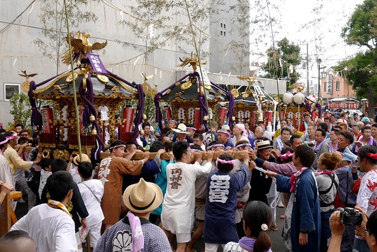 一之宮八幡大神も一時間の巡行。'14.07.21.