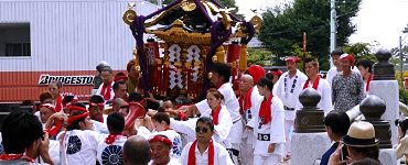 太鼓橋を渡る。'14.07.21.