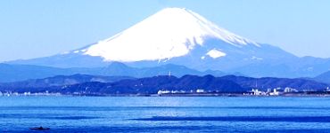 西浜から遠望の霊峰富士。'15.01.18.